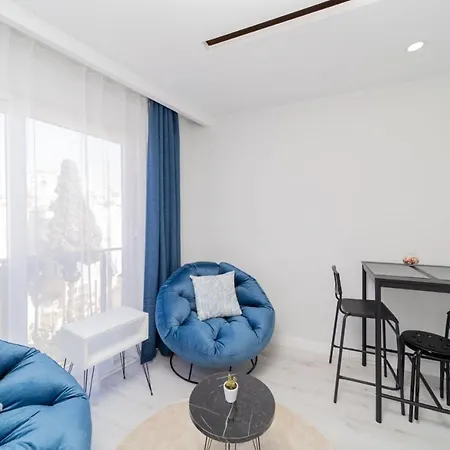Comfy With Balcony In Muratpasa Апартаменты Анталья